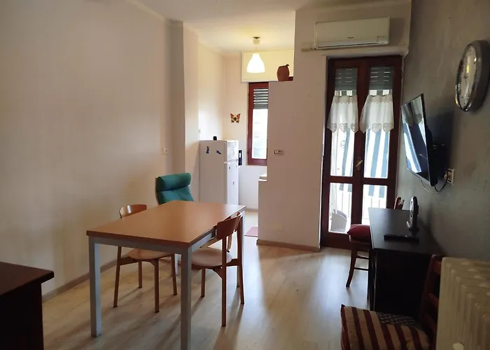 Casa Arja - Trilocale Quartiere Lingotto 아파트 토리노